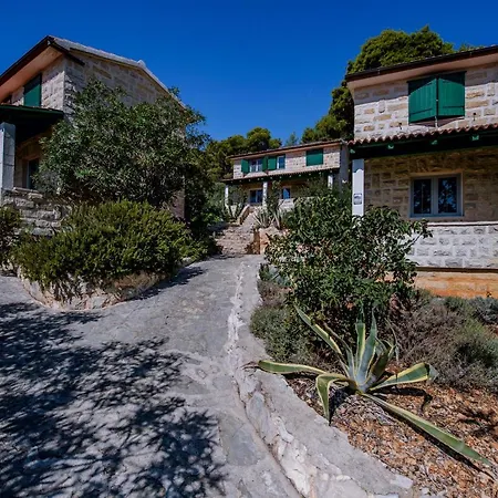 Otel Skalinada 3*