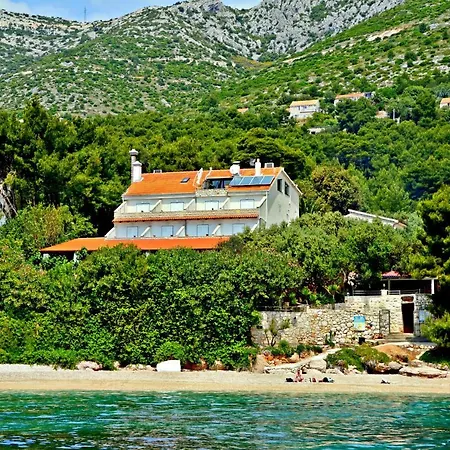 Skalinada Hotell
