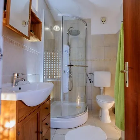 Skalinada Hotell