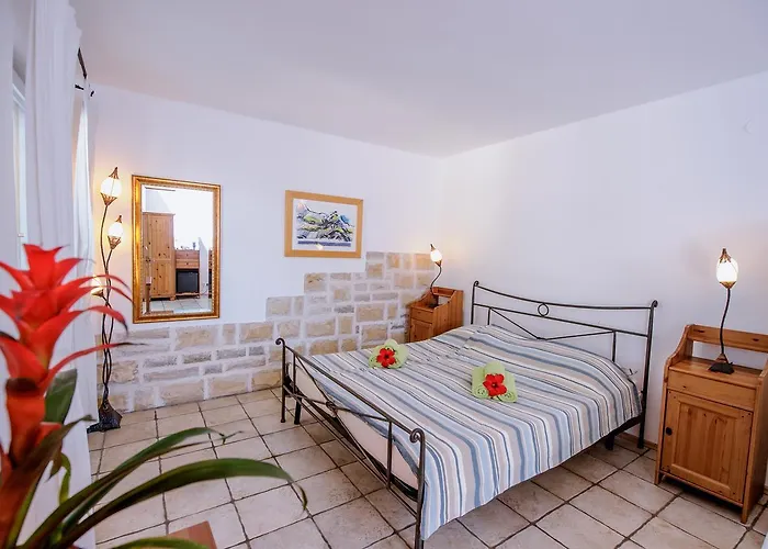 Skalinada Otel 3*