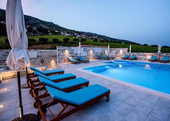 Otel Skalinada Zavala