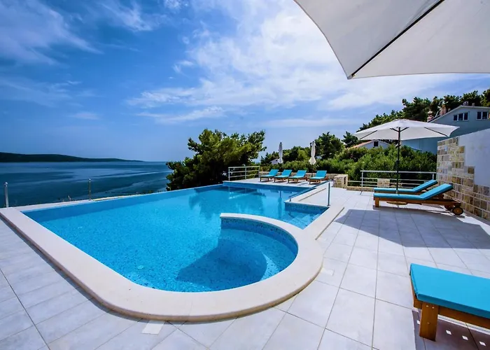 Otel Skalinada 3*